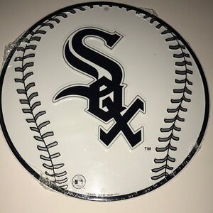 NIP MLB White Sox Metal Plate